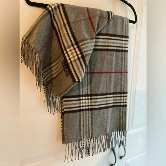 V. Fraas Cashmink Large Soft Scarf Wrap Shawl Grey Black Plaid - Picture 5 of 6